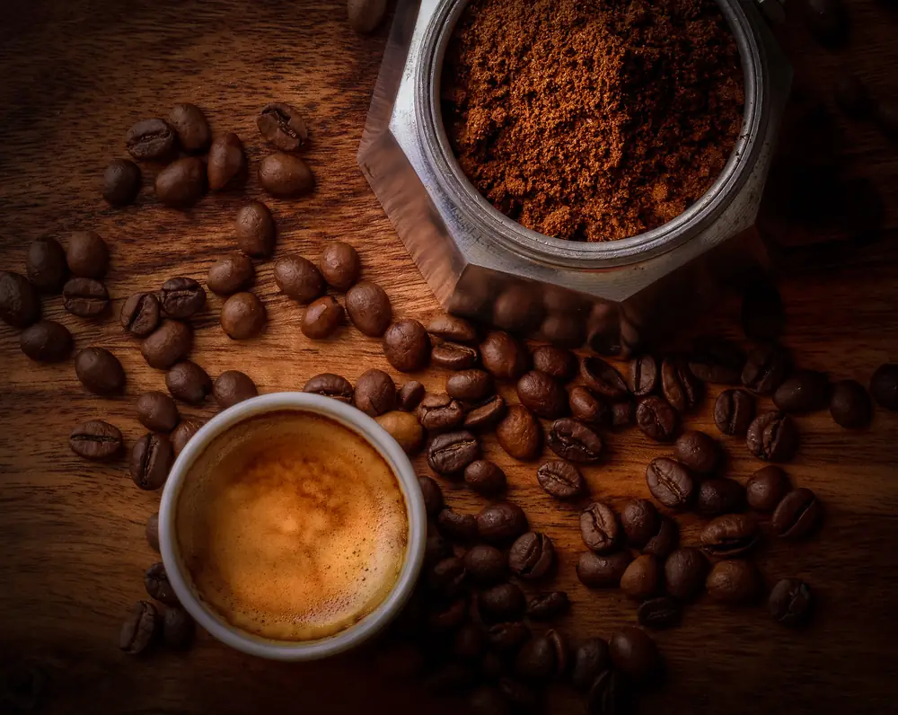 Filiżanka kawy — zarządzanie subskrypcją Velvet Coffee